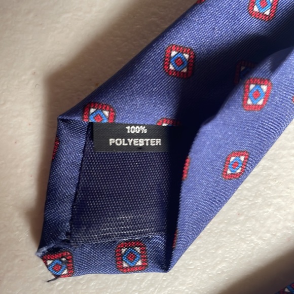 Moore’s vegan tie - Picture 7 of 8